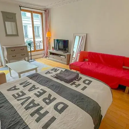 2 Stylish Montorgueil Near Louvre Museum Apartment Paris